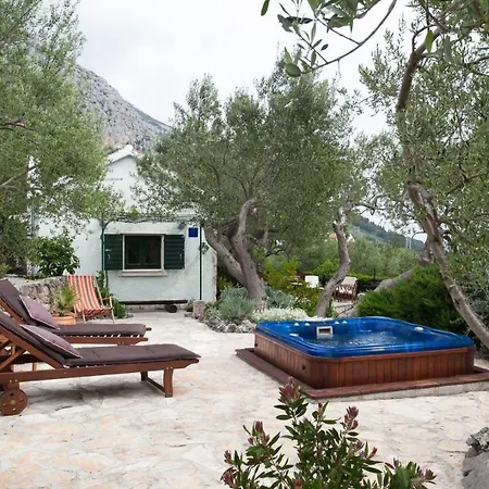 Villa House Jano In Makarska, Jacuzzi *