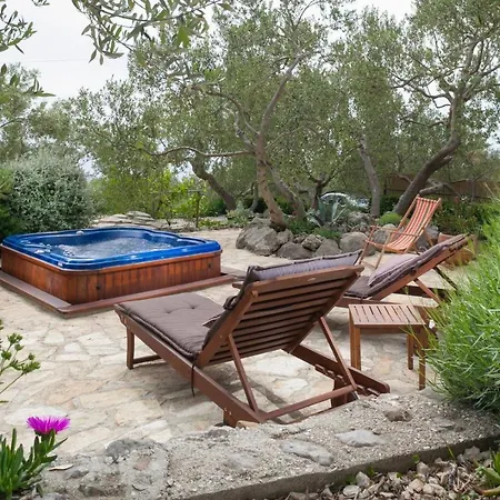 House Jano In Makarska, Jacuzzi فيلة