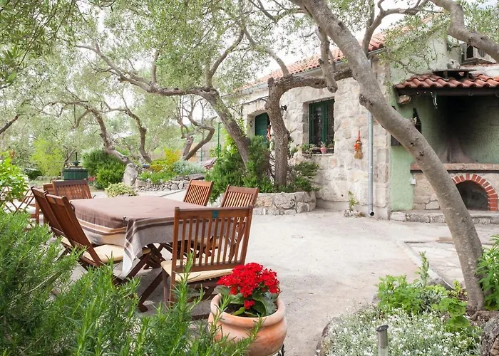 House Jano In Makarska, Jacuzzi *